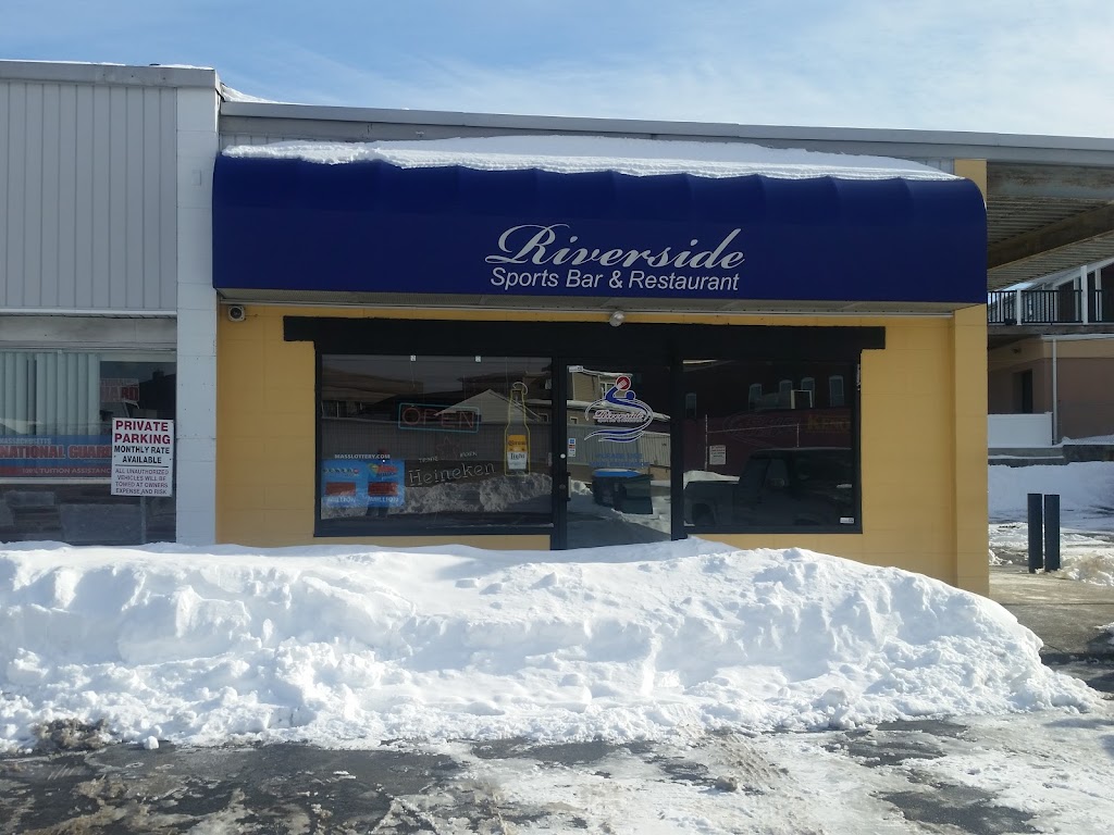 Riverside Sports Bar | restaurant | 31 Rodman St, Fall River, MA 02721, USA | 5086897587 OR +1 508-689-7587
