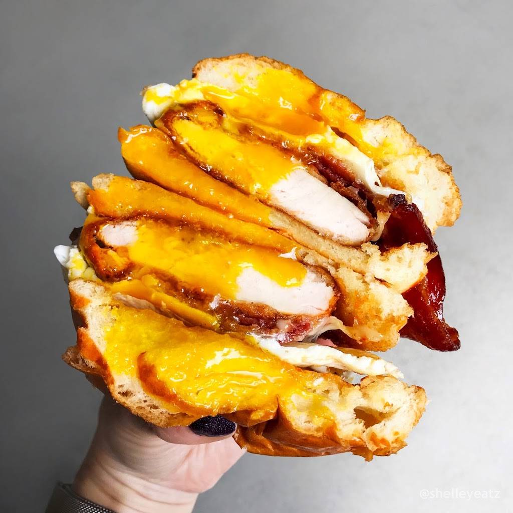 The Crack Shack - Century City | restaurant | 10250 CA-2, Los Angeles, CA 90067, USA | 4243200046 OR +1 424-320-0046