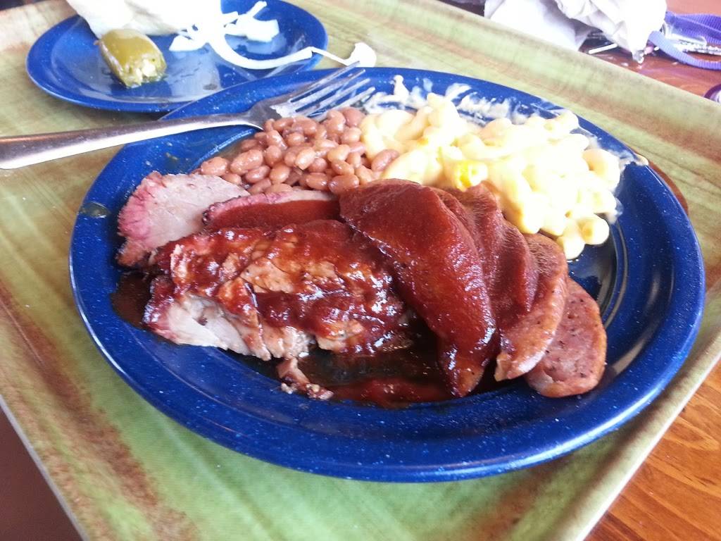 Dickeys Barbecue Pit | restaurant | 1224 N Highway 377, #221, Roanoke, TX 76262, USA | 8174913100 OR +1 817-491-3100