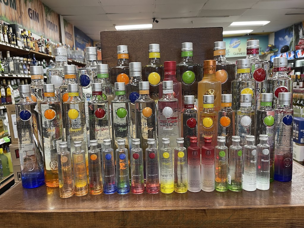 Flash Wine & Spirits | restaurant | 2380 Dixwell Ave UNIT 3, Hamden, CT 06514, USA | 2032884560 OR +1 203-288-4560