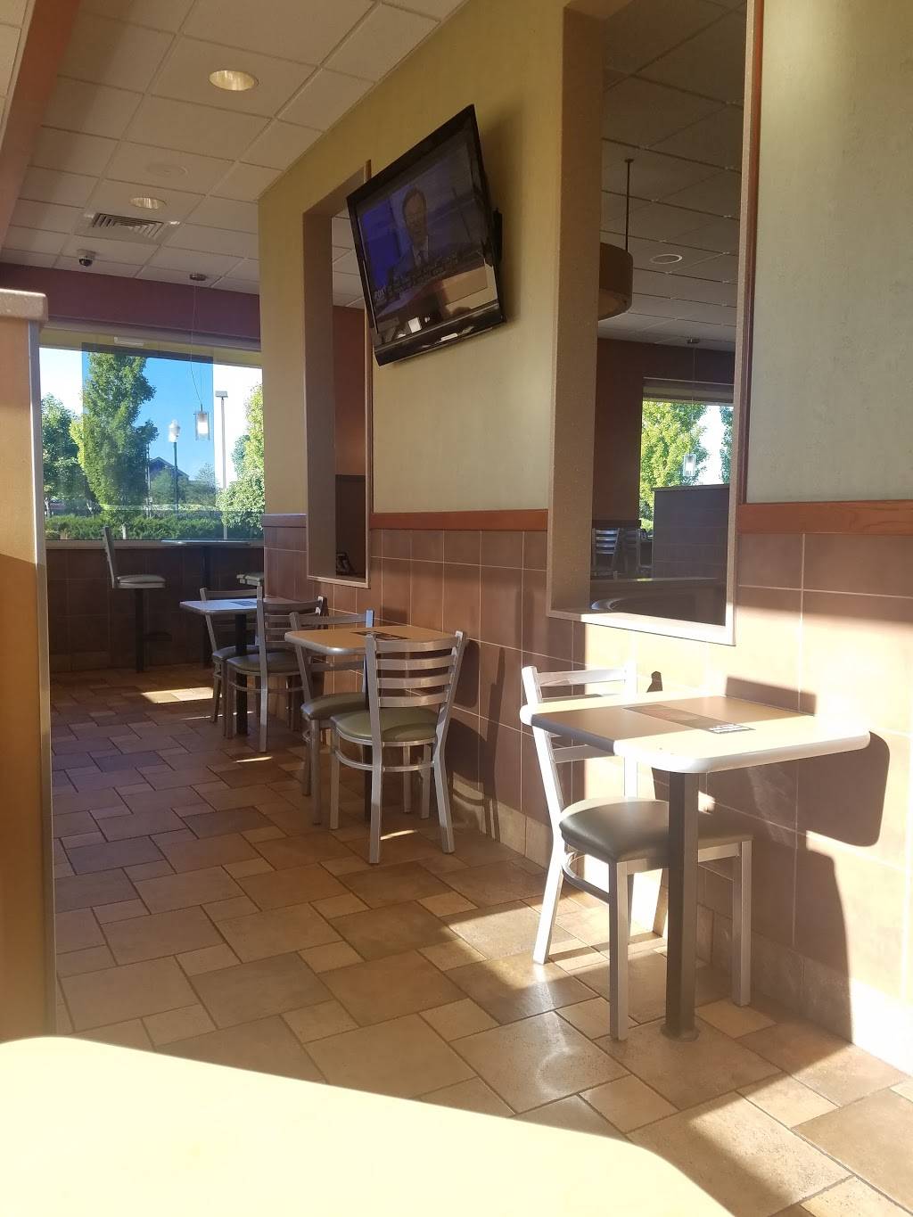 McDonalds | cafe | 30528 Lyon Center Dr E, New Hudson, MI 48165, USA | 2484468169 OR +1 248-446-8169