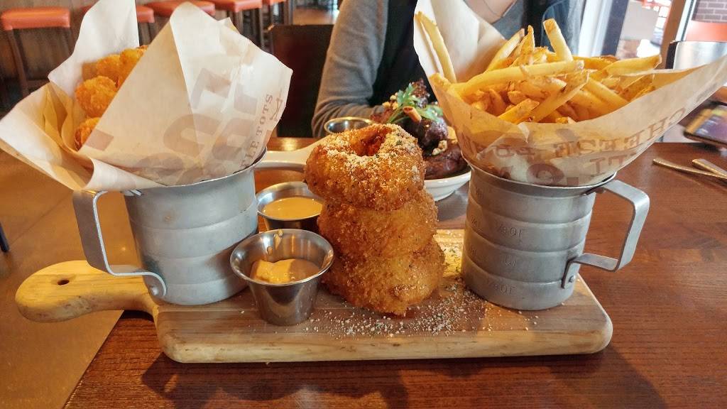 BRGR Kitchen + Bar | restaurant | 5031 W 135th St, Leawood, KS 66224, USA | 9132293900 OR +1 913-229-3900