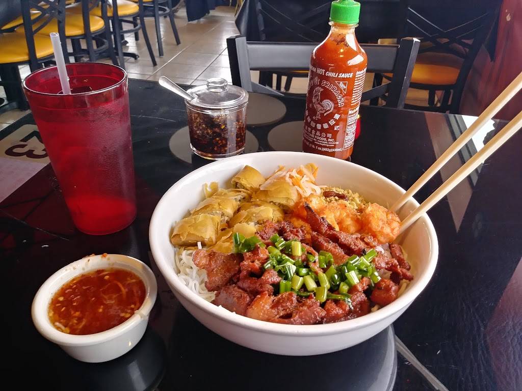 Saigon Bistro | restaurant | 3123 E Pawnee St, Wichita, KS 67211, USA | 3166830035 OR +1 316-683-0035