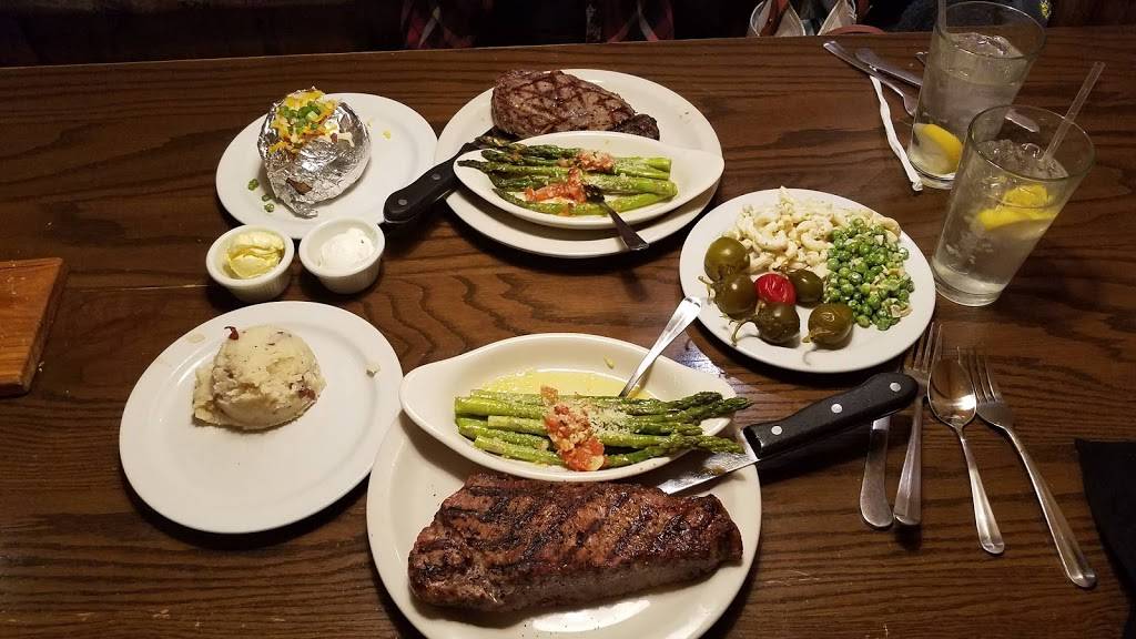 Cattle Baron | restaurant | 1799 Joe Battle Blvd, El Paso, TX 79936, USA | 9158560540 OR +1 915-856-0540