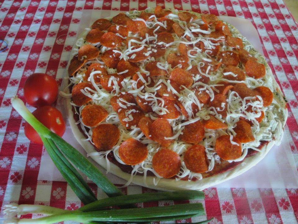 Rolling Dough Take & Bake Pizza | meal takeaway | 164 E saint Charles Street, San Andreas, CA 95249, USA | 2097544489 OR +1 209-754-4489