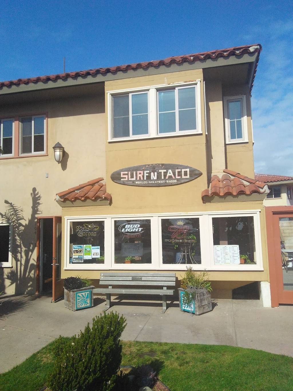 Baja Bay Surf & Taco | restaurant | 1567 Spinnaker Dr #104, Ventura, CA 93001, USA | 8056580411 OR +1 805-658-0411