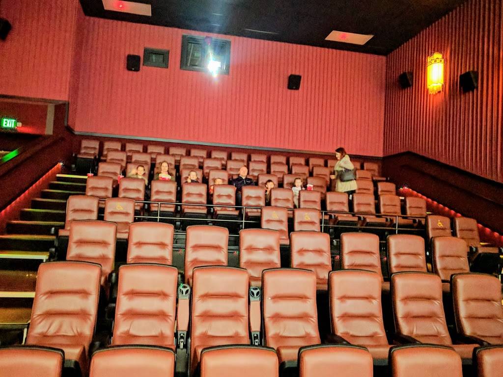 Cinemark Robinson Township and XD | meal takeaway | 2100 Settlers Ridge Center Dr, Robinson Township, PA 15205, USA | 4127871368 OR +1 412-787-1368