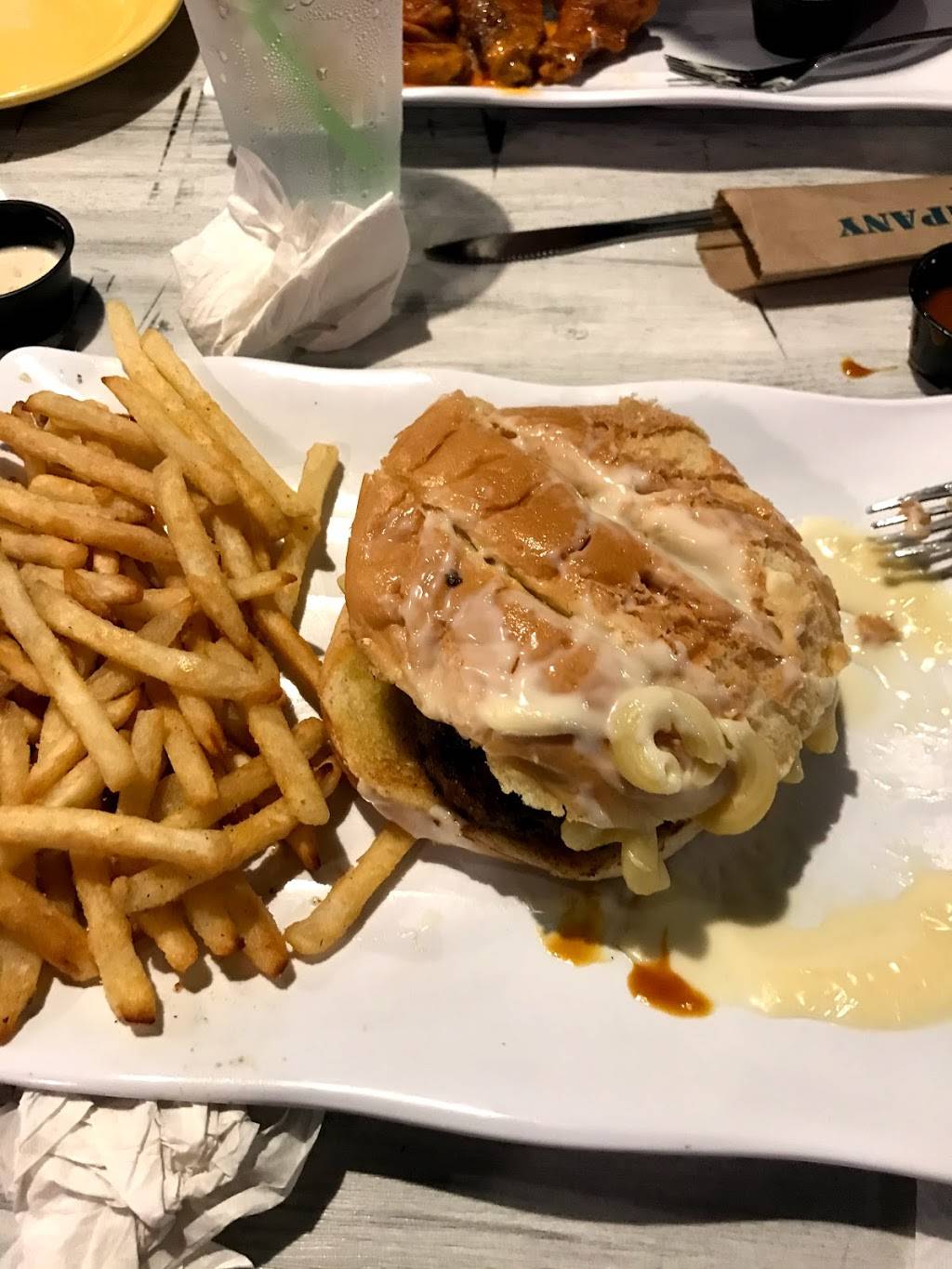 Island Wing Company | restaurant | 4409 Southside Blvd, Jacksonville, FL 32216, USA | 9044161814 OR +1 904-416-1814