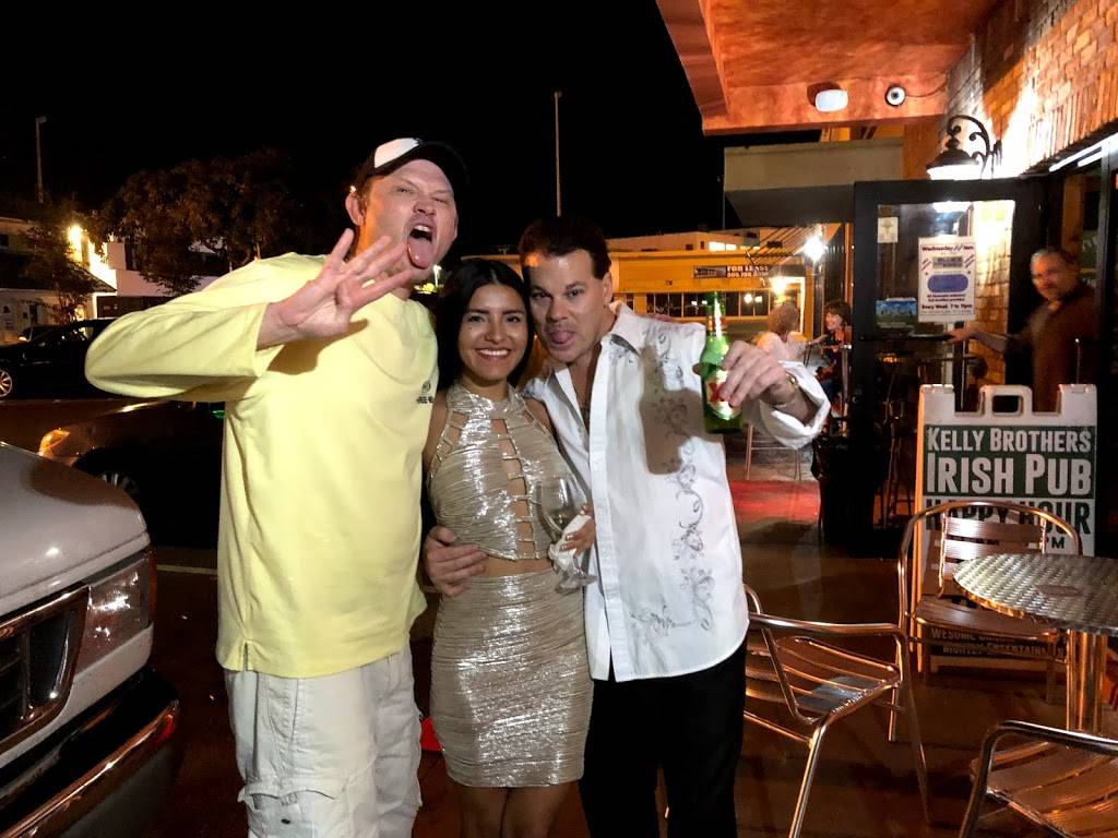 Kelly Brothers Irish Pub | restaurant | 3045 N Federal Hwy, Fort Lauderdale, FL 33306, USA | 9546302856 OR +1 954-630-2856