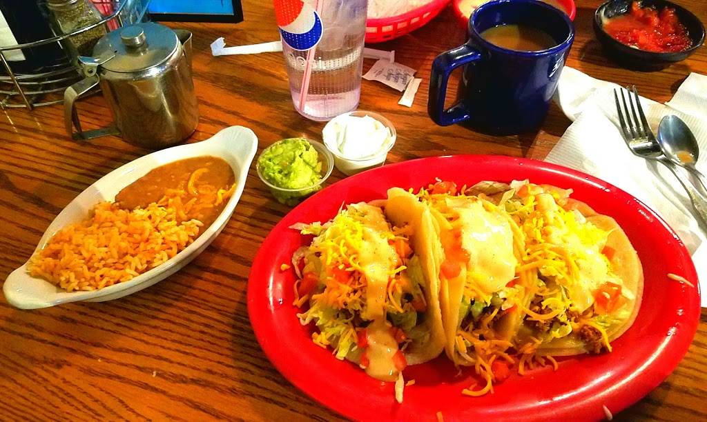 Mama Locas Cafe and Cantina | restaurant | 111 W Main St, Ash Grove, MO 65604, USA | 4176722200 OR +1 417-672-2200