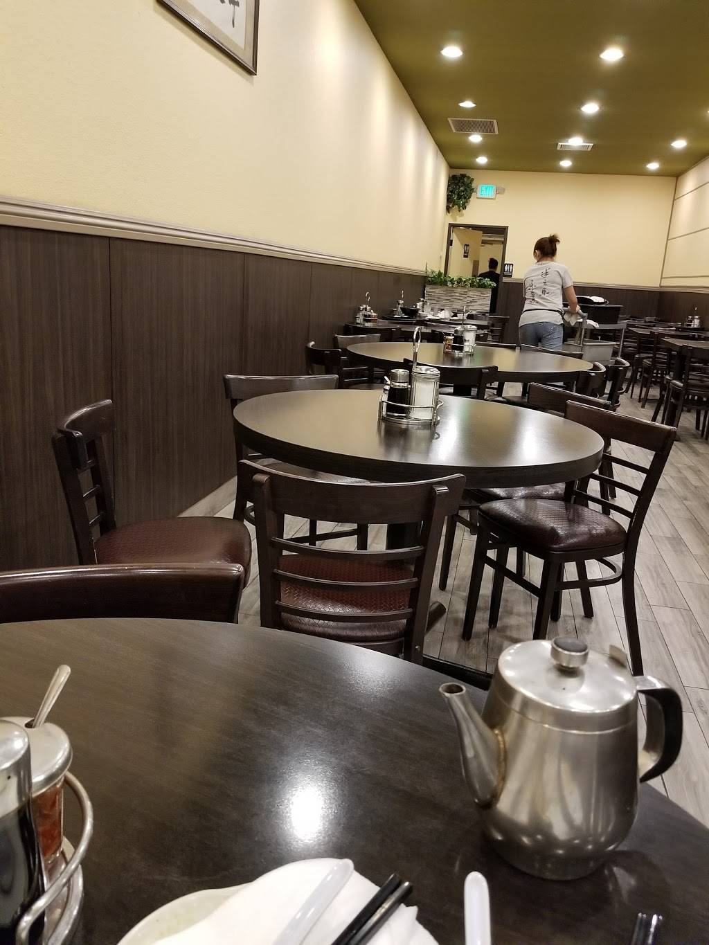 A&J Restaurant | restaurant | 14805 Jeffrey Rd, Irvine, CA 92618, USA | 9497863585 OR +1 949-786-3585