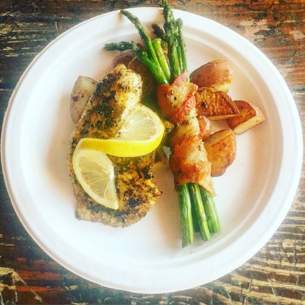 Showdown | restaurant | 207 E Hutchison St, San Marcos, TX 78666, USA | 5123927282 OR +1 512-392-7282