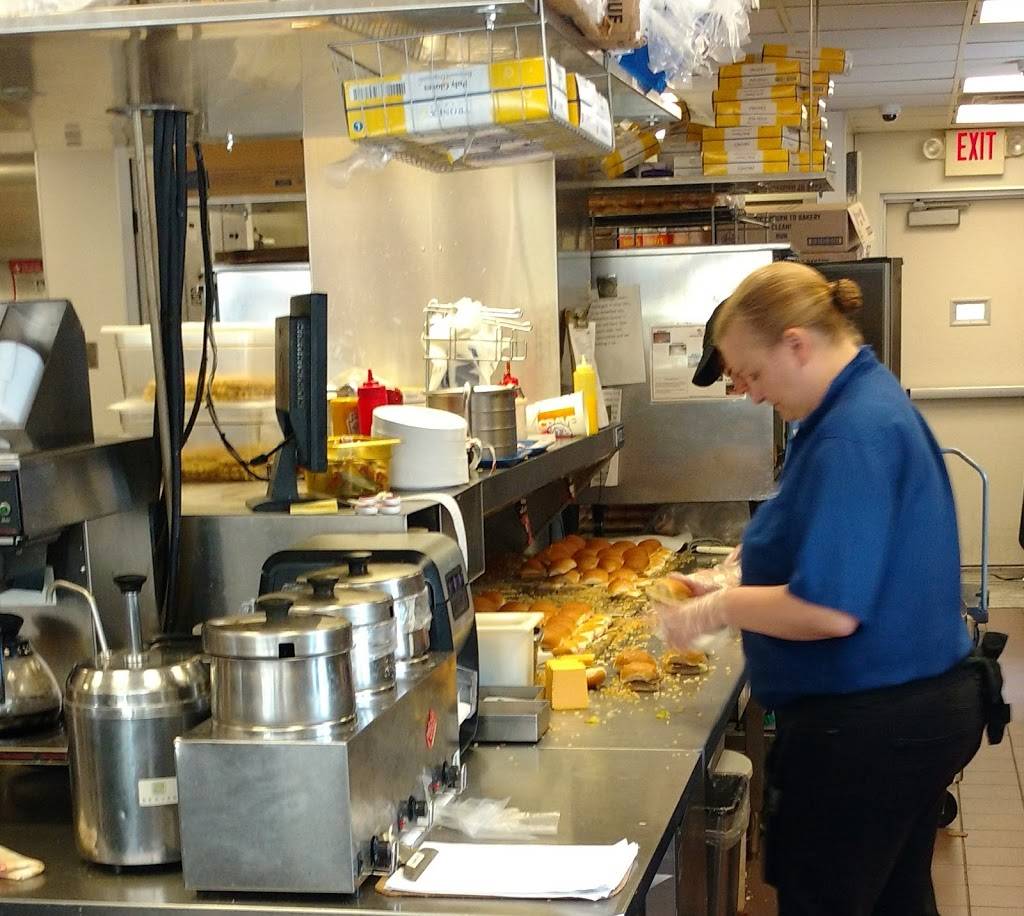 White Castle | restaurant | 8101 US-42, Florence, KY 41042, USA | 8593718090 OR +1 859-371-8090