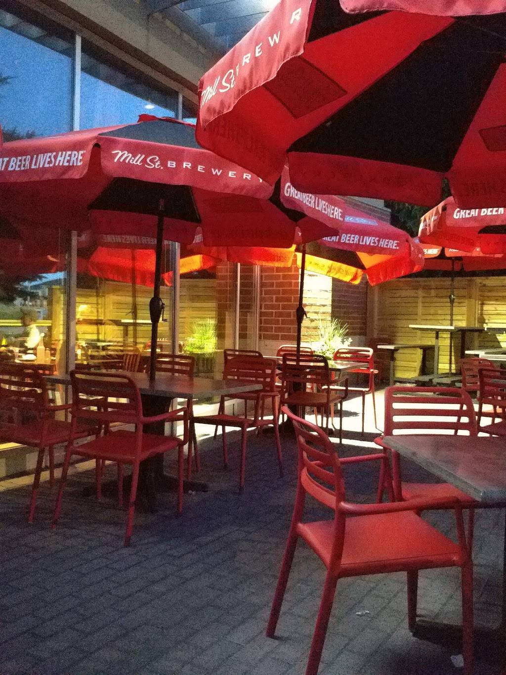 Broadway Bar & Grill | restaurant | 665 Earl Armstrong Rd, Gloucester, ON K1V 2G2, Canada | 6138229147 OR +1 613-822-9147