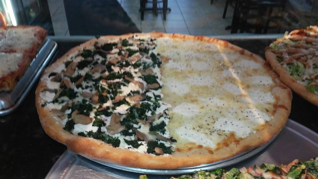 D Angelos Pizza | restaurant | 8237 164th St, Jamaica, NY 11432, USA | 7183808900 OR +1 718-380-8900