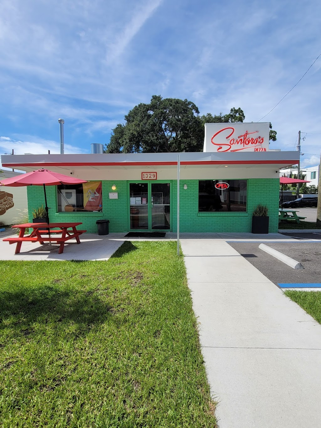 Santoros Pizzeria | restaurant | 1329 W Cass St, Tampa, FL 33606, USA | 8136877100 OR +1 813-687-7100
