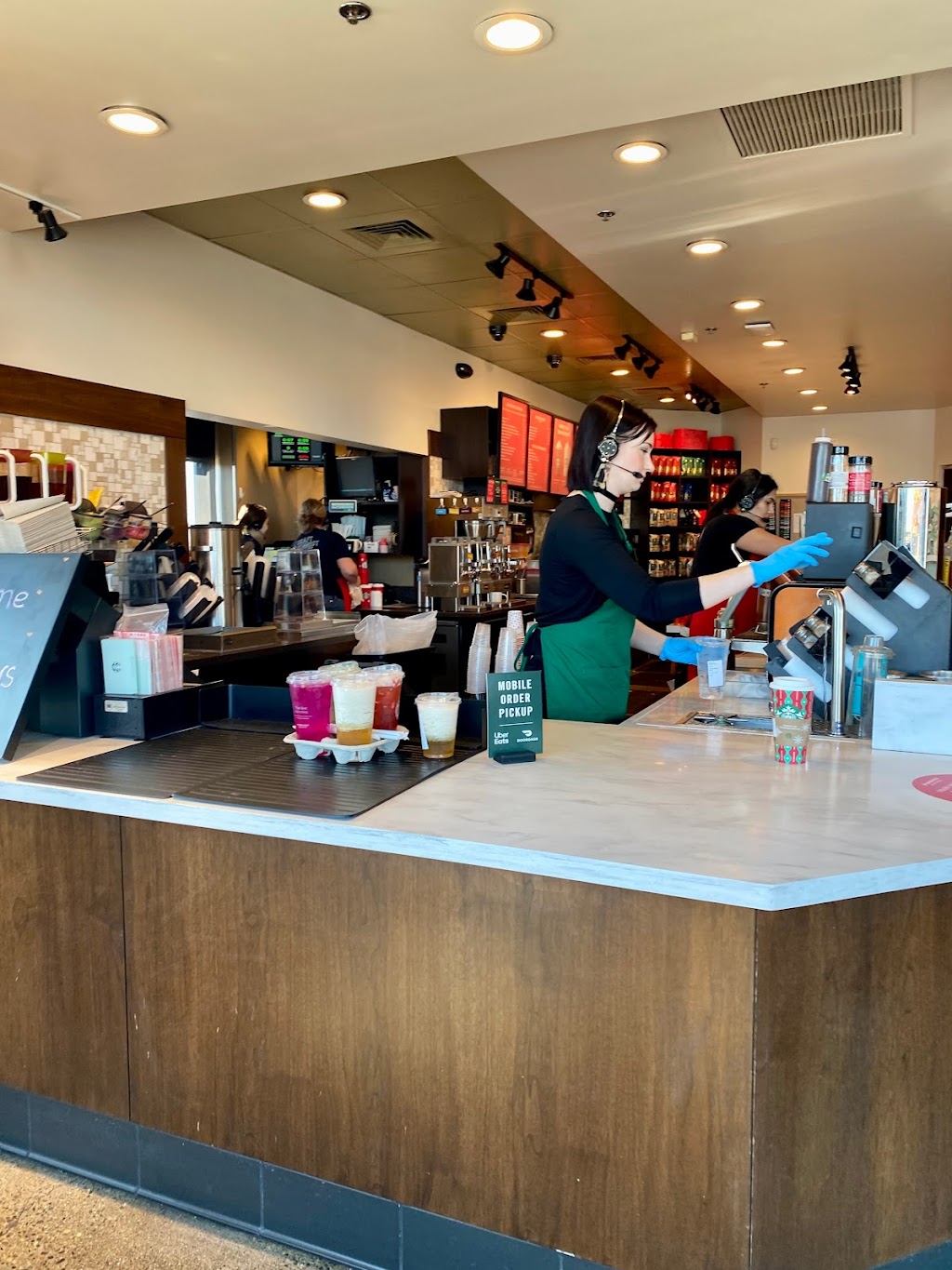 Starbucks | cafe | 1730 Delta Waters Rd, Medford, OR 97504, USA | 5417735746 OR +1 541-773-5746