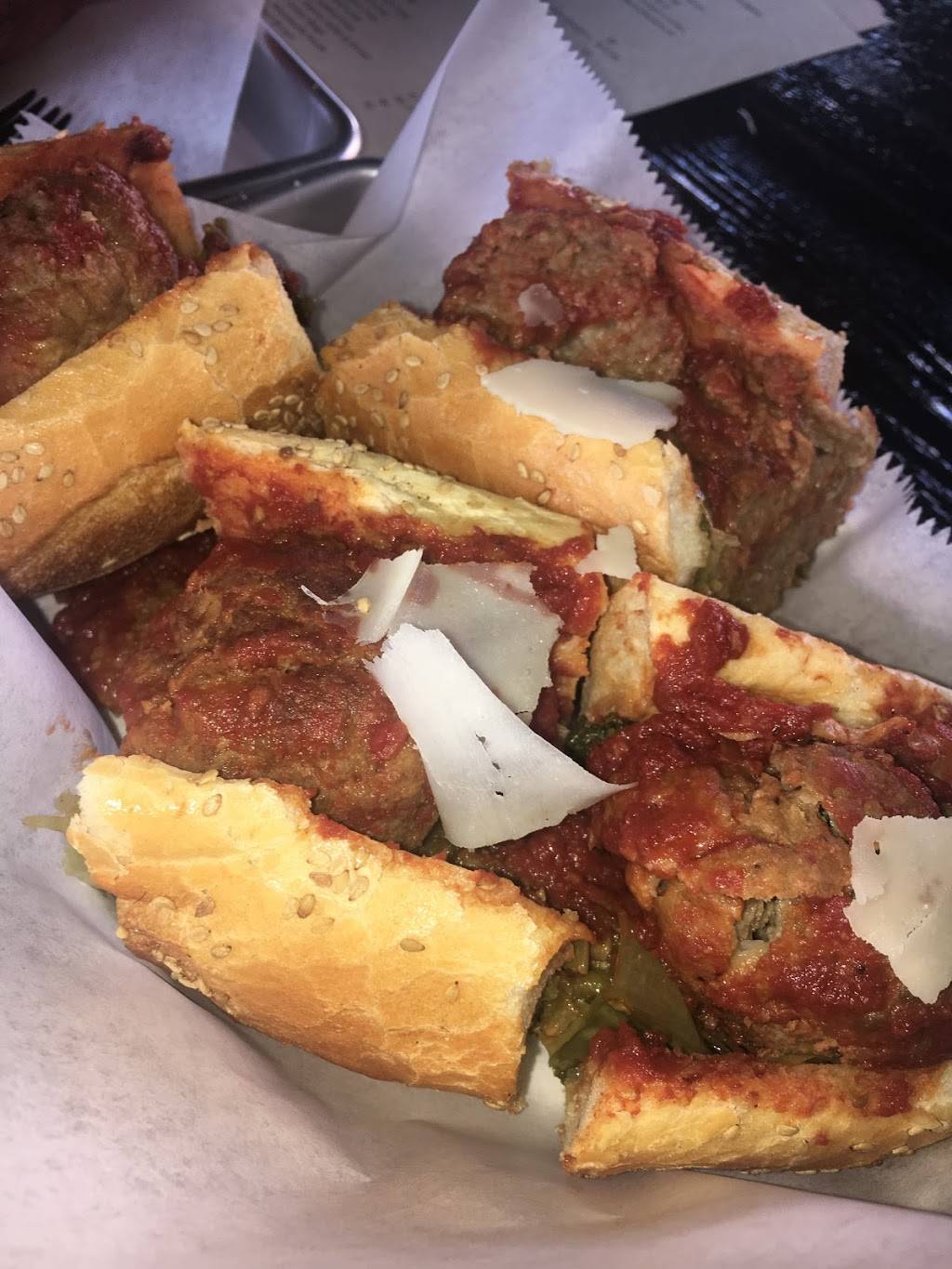 Charlies Roast Pork | restaurant | 1301 S 3rd St, Philadelphia, PA 19147, USA | 2153361308 OR +1 215-336-1308