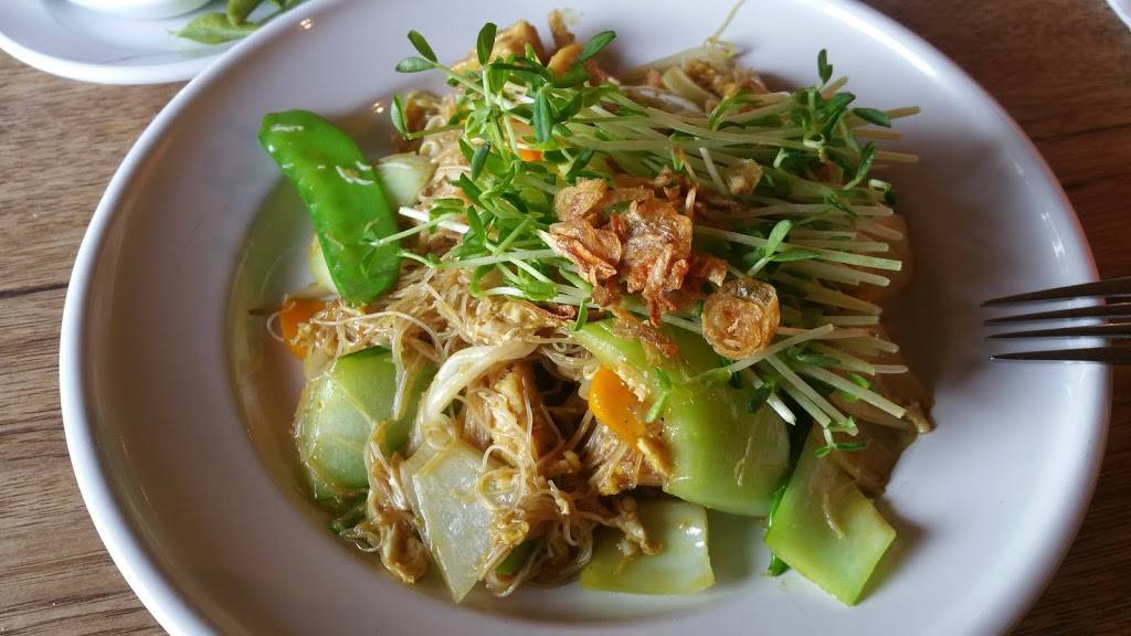 Green Elephant Vegetarian Bistro & Bar | restaurant | 35 Portwalk Pl, Portsmouth, NH 03801, USA | 6034278344 OR +1 603-427-8344