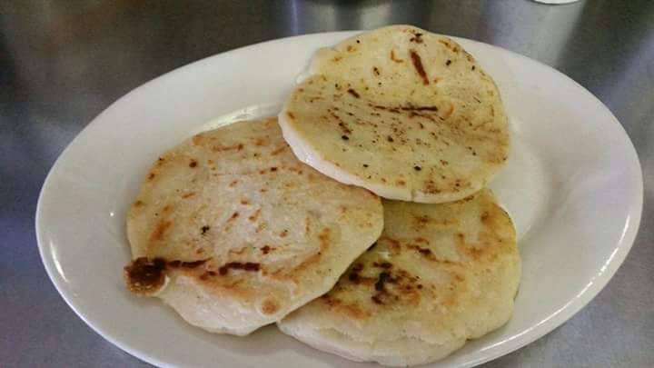 Mami Carmens Restaurante | restaurant | 5604 15th St E, Bradenton, FL 34203, USA | 9417277105 OR +1 941-727-7105