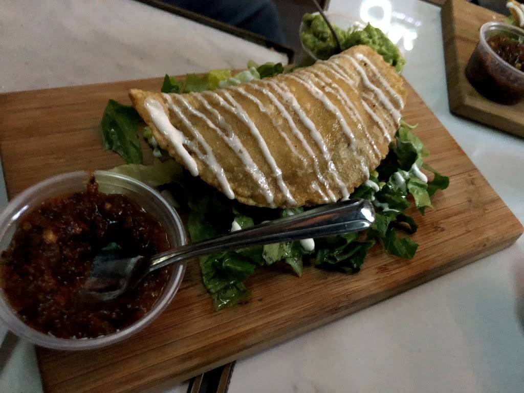 Jacas | restaurant | Blvd. Agua Caliente 10387 Local E-202, Fracc. Neidhart, Neidhart, 22020 Tijuana, B.C., Mexico | 016644456789 OR +52 664 445 6789