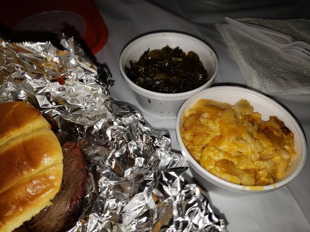 Halleluiah BBQ | restaurant | 21920 Bear Valley Rd, Apple Valley, CA 92308, USA | 7609469353 OR +1 760-946-9353