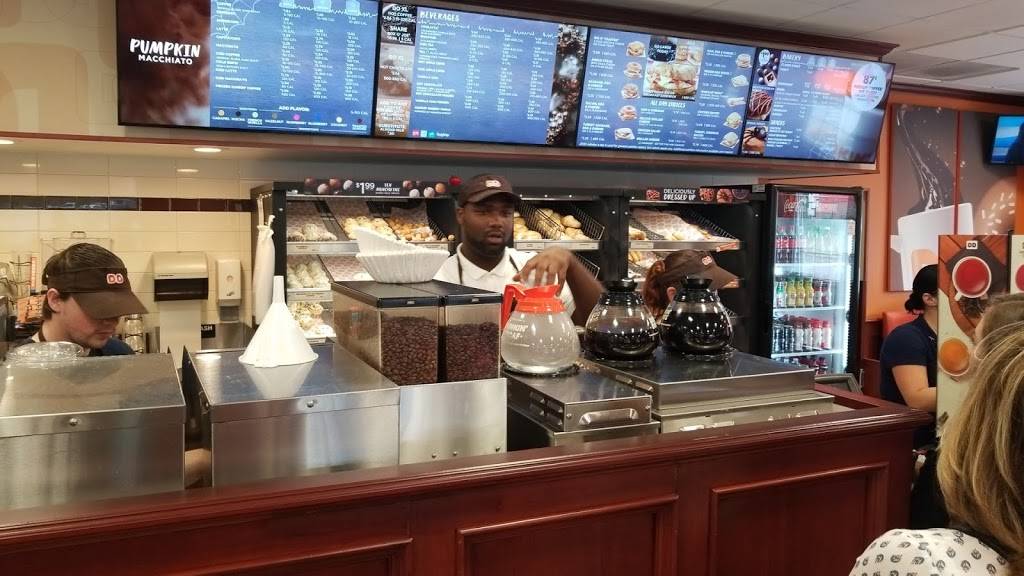 Dunkin | bakery | 4 Harding Ave, Ludlow, MA 01056, USA | 4135833482 OR +1 413-583-3482