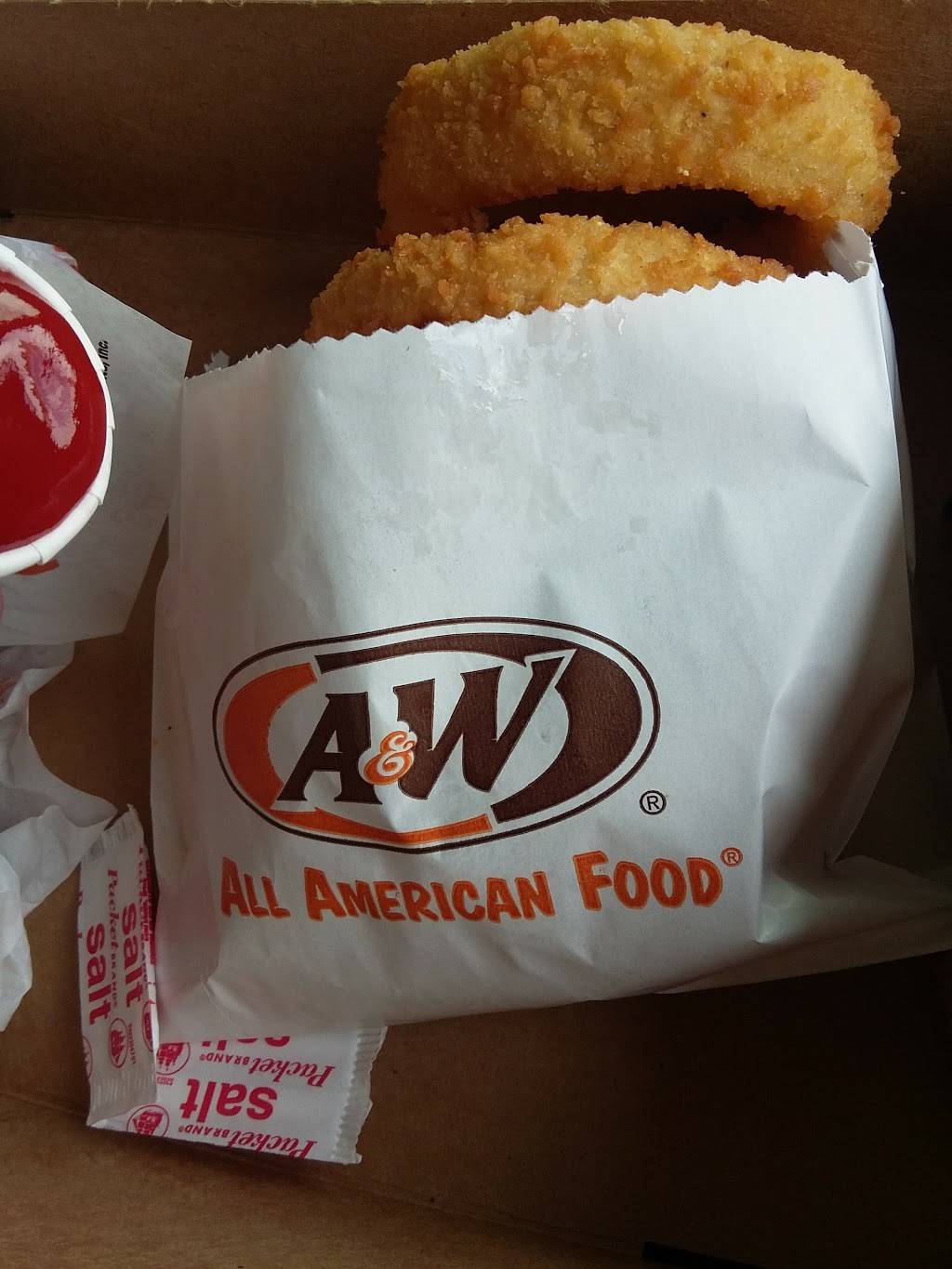 A&W Drive In-Kent | restaurant | 1124 W Main St, Kent, OH 44240, USA | 3306736912 OR +1 330-673-6912