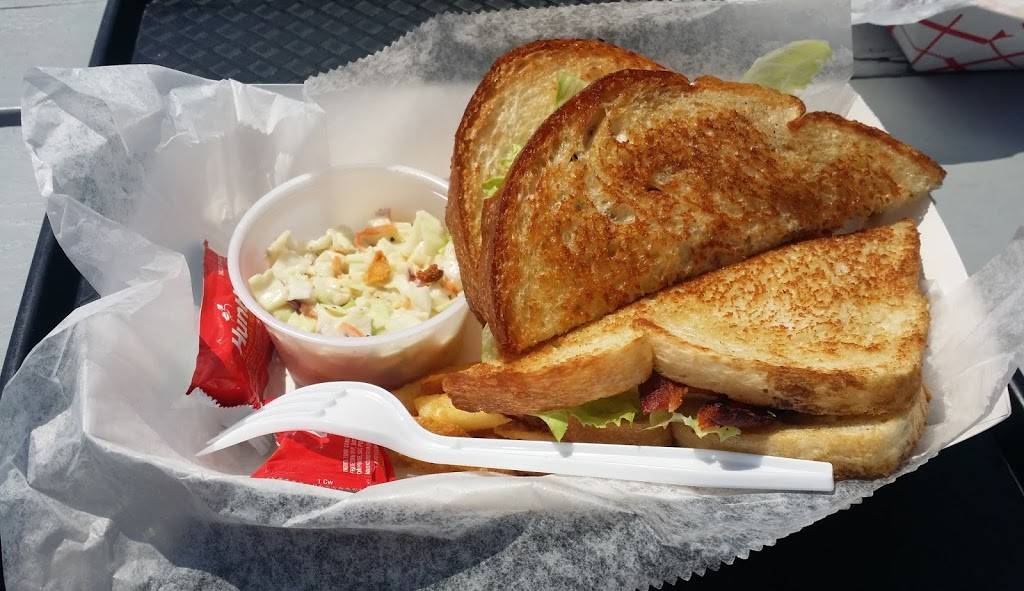 The Captains Catch | restaurant | 5 Sea St, Castine, ME 04421, USA | 2074604212 OR +1 207-460-4212