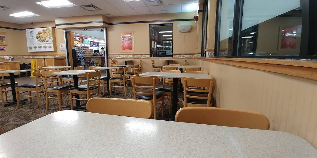 Wendys | restaurant | 9550 S Northshore Dr, Knoxville, TN 37922, USA | 8656931224 OR +1 865-693-1224
