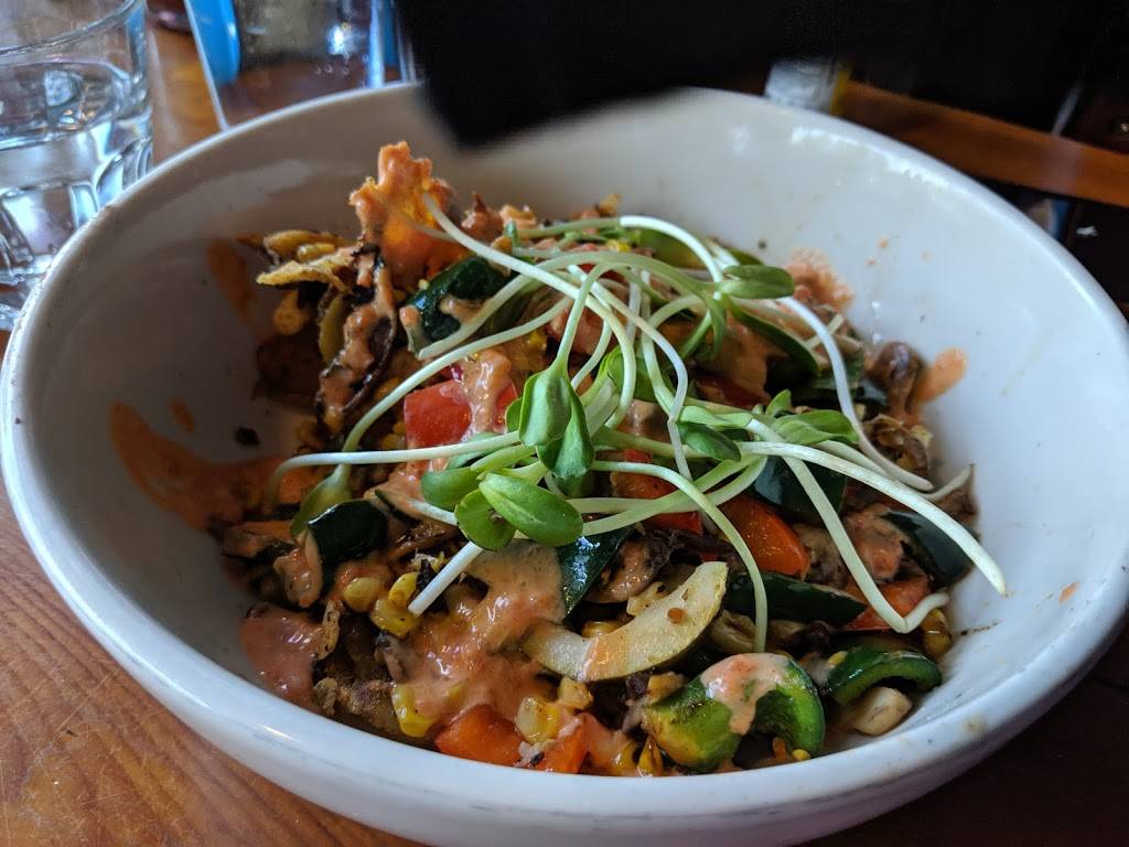 Rias Bluebird | restaurant | 421 Memorial Dr SE, Atlanta, GA 30312, USA | 4045213737 OR +1 404-521-3737