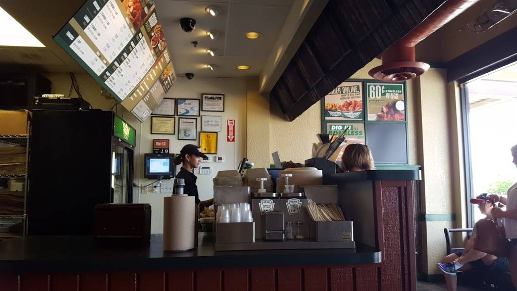 Wingstop | restaurant | 6402 I-45 g, La Marque, TX 77568, USA | 4099861000 OR +1 409-986-1000