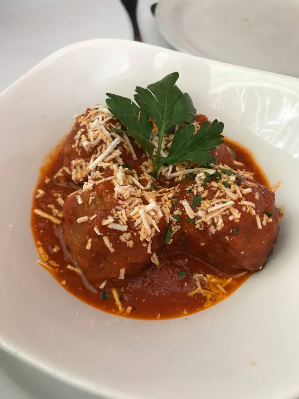 Amarena | restaurant | 2162 Larkin St, San Francisco, CA 94109, USA | 4154470441 OR +1 415-447-0441