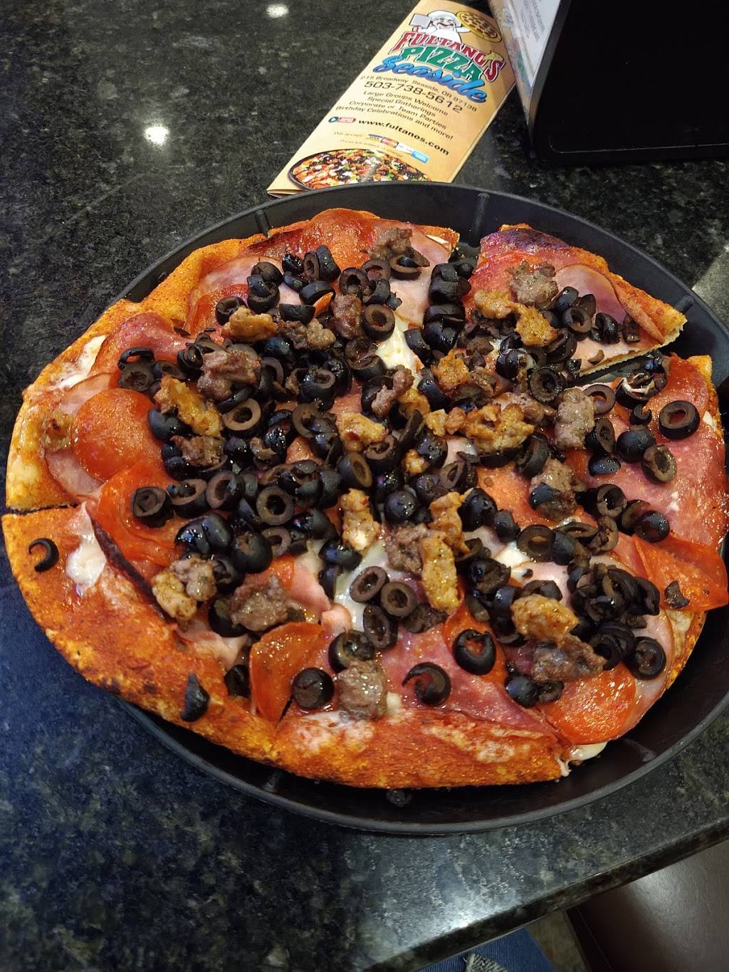 Fultanos Pizza | restaurant | 215 Broadway St, Seaside, OR 97138, USA | 5037385612 OR +1 503-738-5612