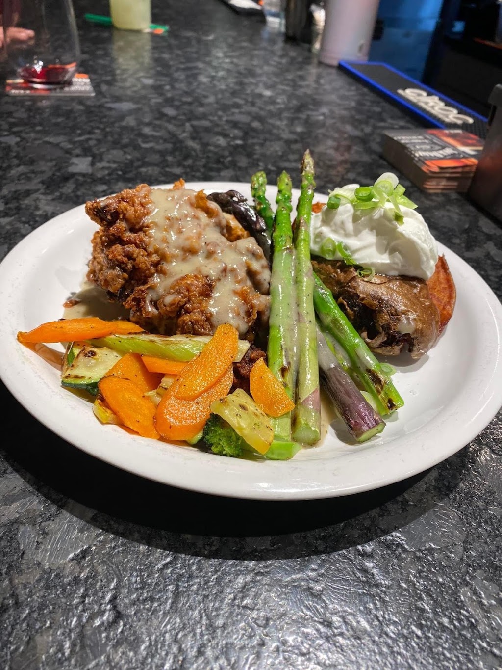 The Ridge | restaurant | 7360 OR-238, Jacksonville, OR 97530, USA | 5417022320 OR +1 541-702-2320