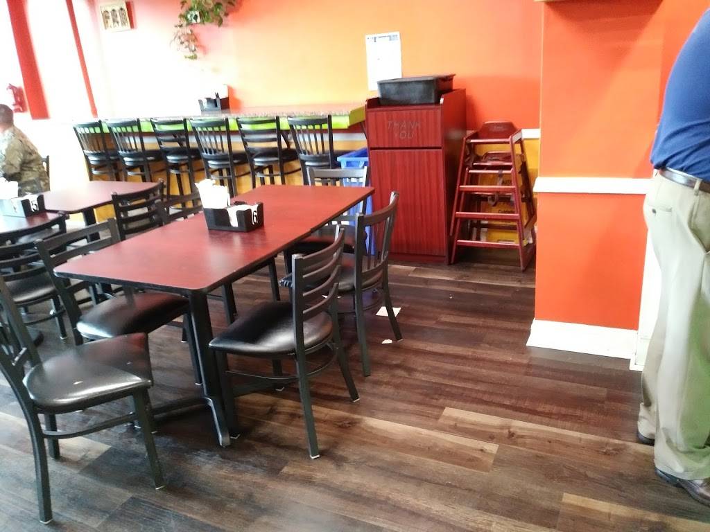 Tortas Y Tacos La Chiquita | restaurant | 2911 Columbia Pike, Arlington, VA 22204, USA | 5719702824 OR +1 571-970-2824