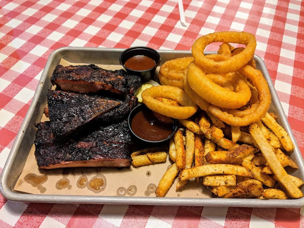 Armadillo Willys Barbecue | restaurant | 161 E El Camino Real, Sunnyvale, CA 94087, USA | 4082455300 OR +1 408-245-5300