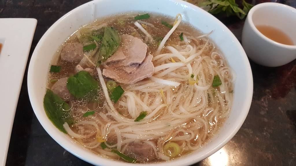 Com Pho Asia 3 | restaurant | 31 Commerce Park Dr, Barrie, ON L4N 8X1, Canada | 7057265190 OR +1 705-726-5190