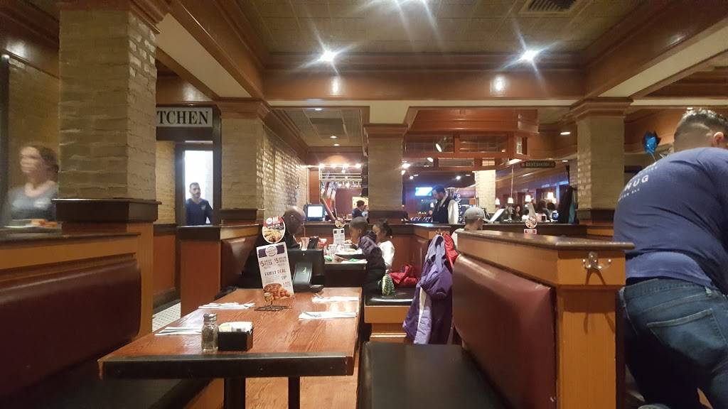 Uno Pizzeria & Grill | meal takeaway | 399 Squire Rd, Revere, MA 02151, USA | 7812892330 OR +1 781-289-2330