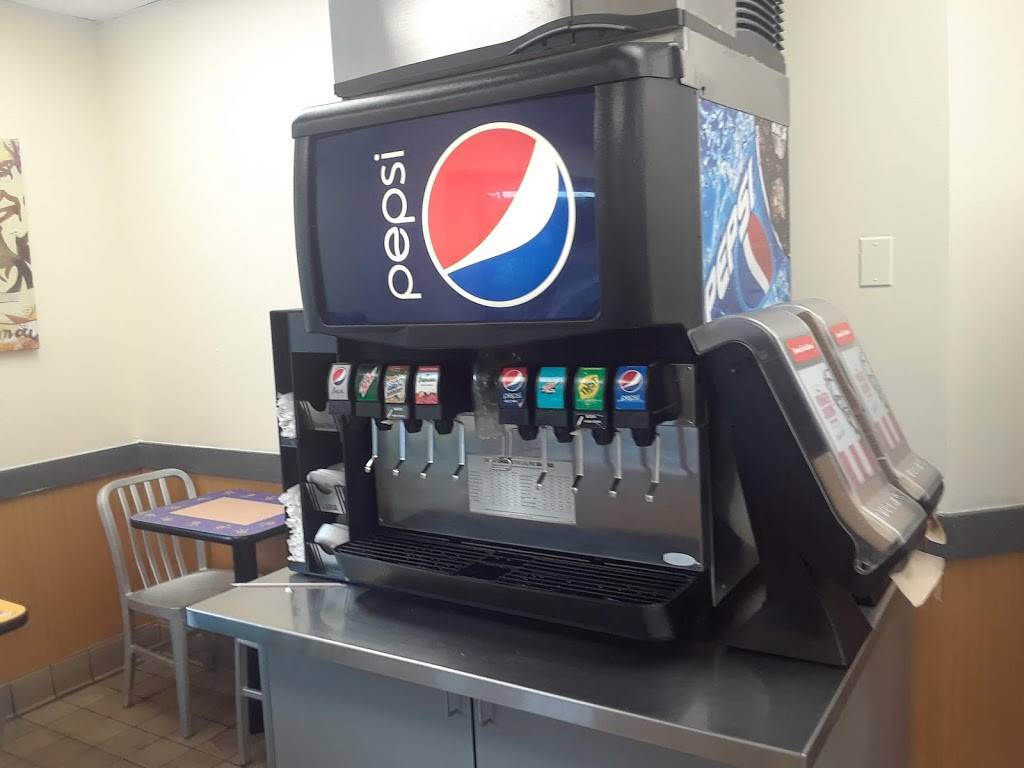 KFC | restaurant | 56 Glen Cove Rd, Greenvale, NY 11548, USA | 5166219445 OR +1 516-621-9445