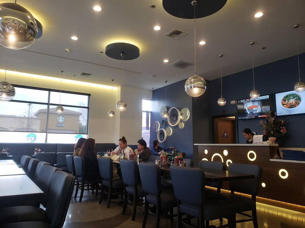 Pho 77 | restaurant | 1760 S Tippecanoe Ave, San Bernardino, CA 92408, USA | 9097962277 OR +1 909-796-2277