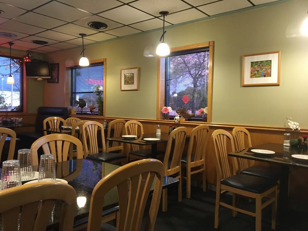 Rosded Too Thai | restaurant | 9510 Waukegan Rd, Morton Grove, IL 60053, USA | 8479655561 OR +1 847-965-5561