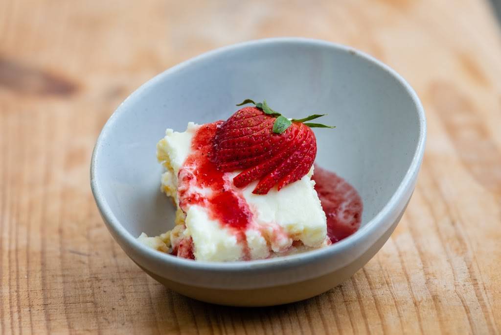 Freddys Wine Bar | restaurant | 2251 Highland Ave, Birmingham, AL 35205, USA | 2055217230 OR +1 205-521-7230