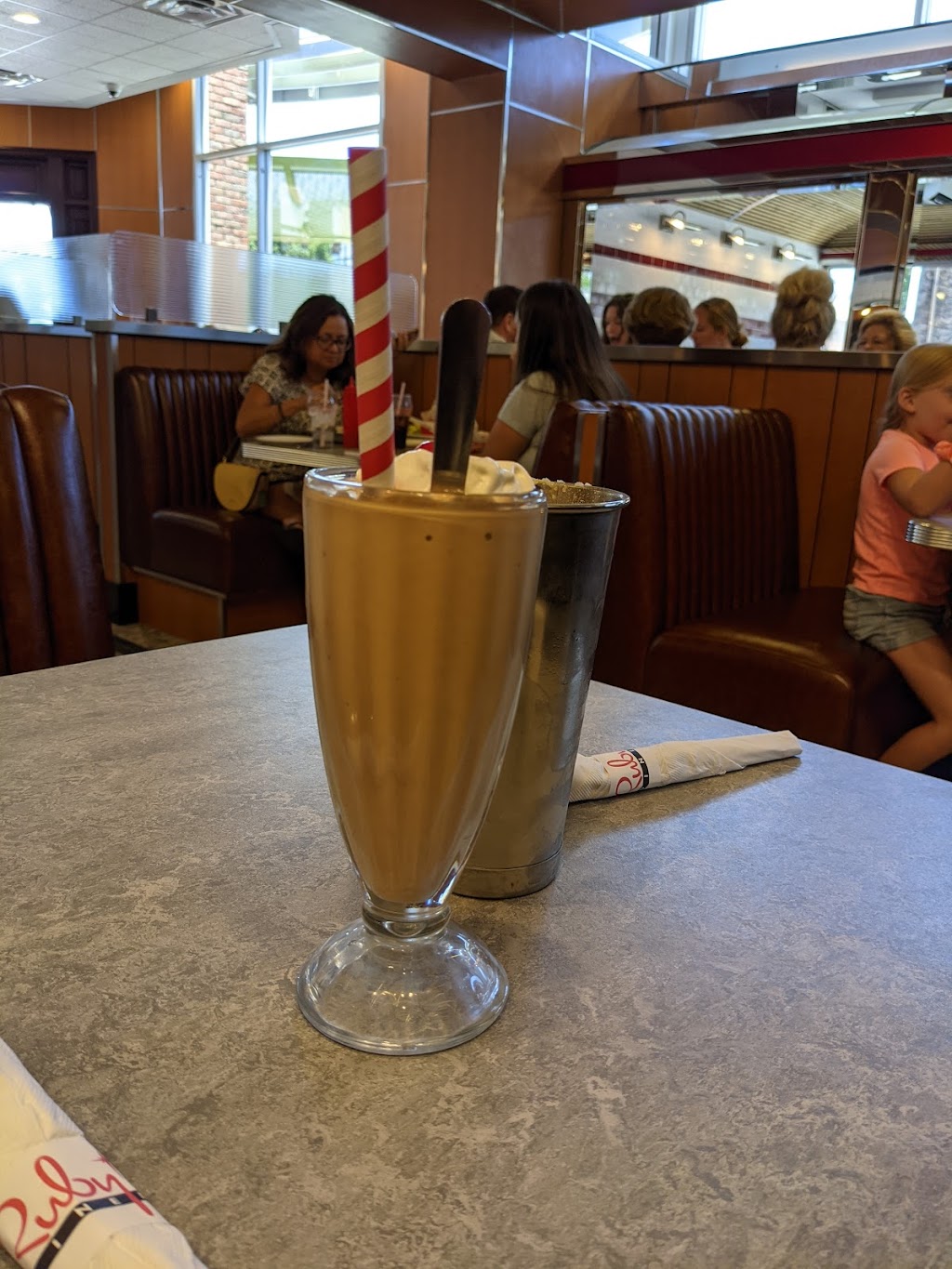 Rubys Diner | restaurant | 215 S Brea Blvd Ste 103 Ste 103, Brea, CA 92821, USA | 5626897829 OR +1 562-689-7829