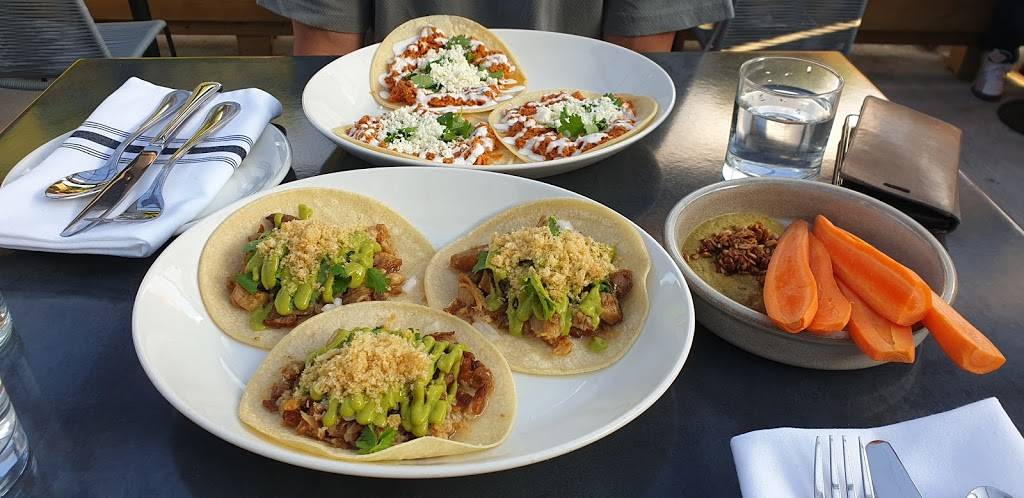 Chúuk | Bar and Restaurant | restaurant | 774 Liverpool Rd, Pickering, ON L1W 1R9, Canada | 3653005700 OR +1 365-300-5700