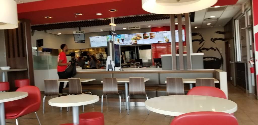McDonalds | cafe | 15806 Crain Hwy, Brandywine, MD 20613, USA | 3017824914 OR +1 301-782-4914
