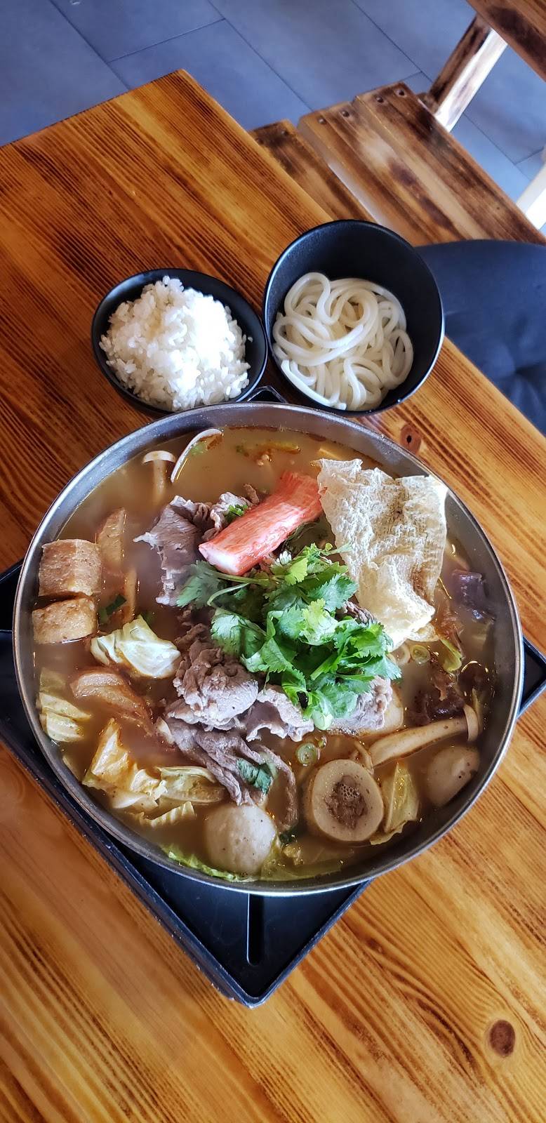 Hi pot | restaurant | 1665 SW 107th Ave, Miami, FL 33165, USA | 7868038618 OR +1 786-803-8618