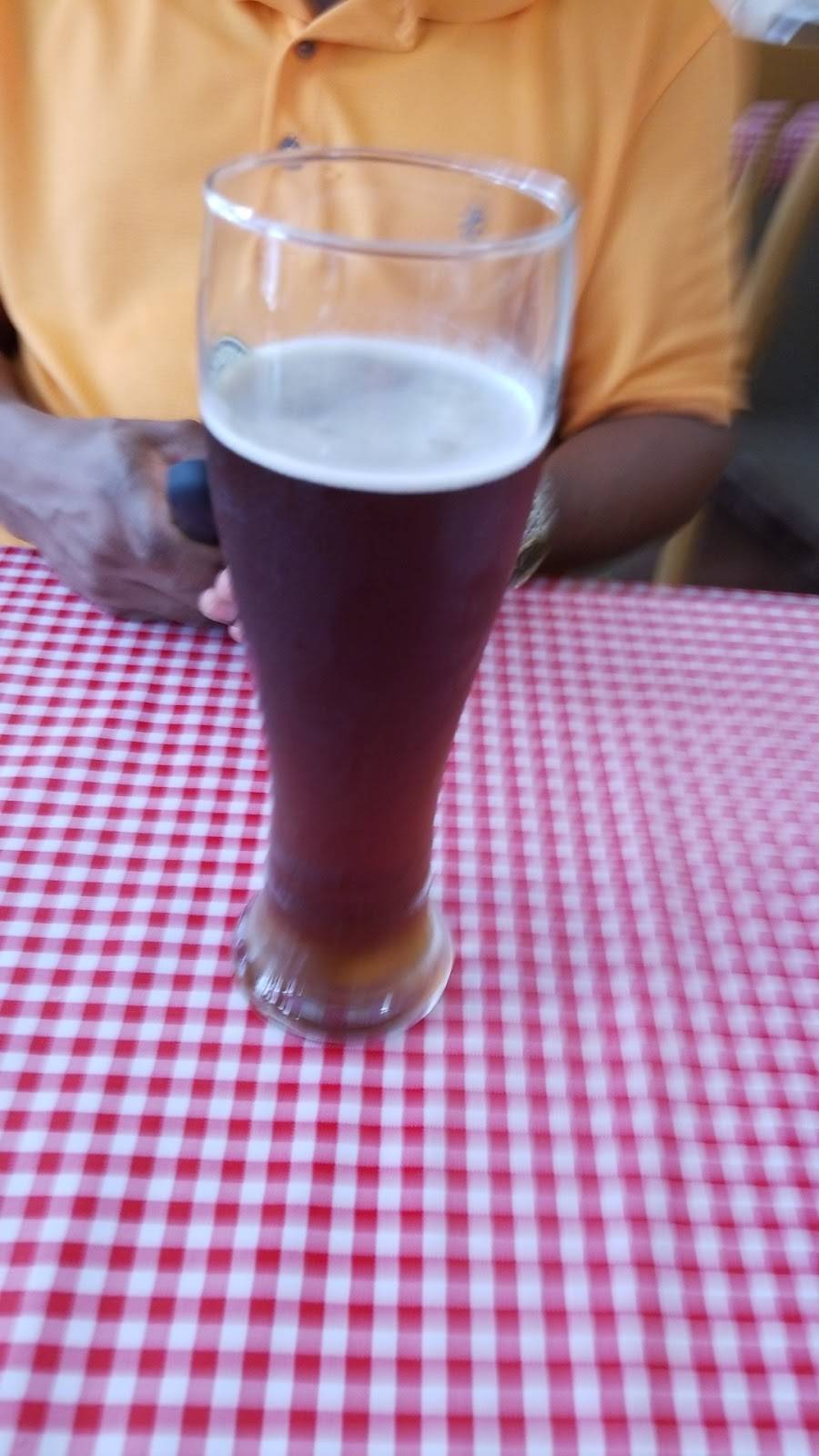 Franken Stube | restaurant | 328 Rives Rd, Petersburg, VA 23805, USA | 8048052482 OR +1 804-805-2482