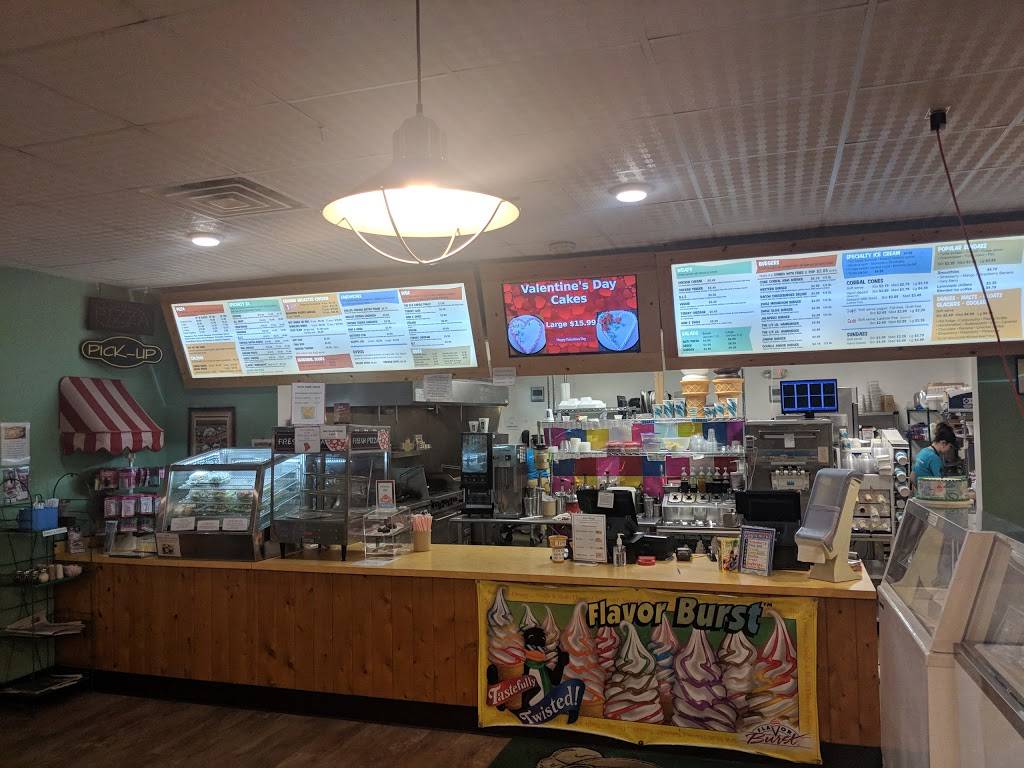 Cone Corral & Pizzeria | restaurant | 115 Ames St, Elk Rapids, MI 49629, USA | 2312646880 OR +1 231-264-6880