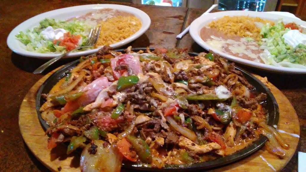 El Tapatio of Farmington | restaurant | 605 Walton Dr, Farmington, MO 63640, USA | 5737567577 OR +1 573-756-7577